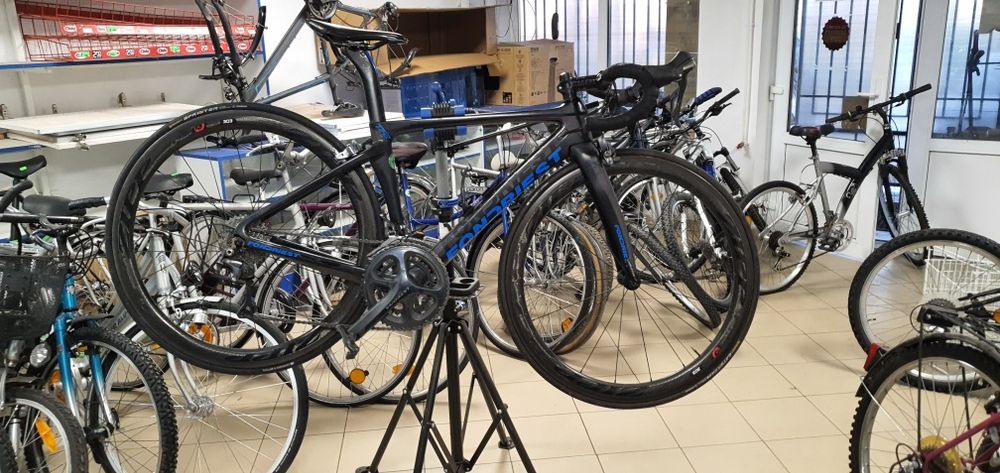 Cursiera Full carbon ,shimano ultegra Zipp