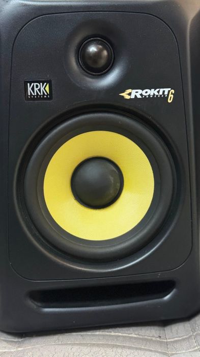 Студийные мониторы, колонка KRK Rokit 6 limited