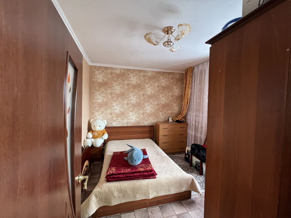 Продам трехкомнатную квартиру