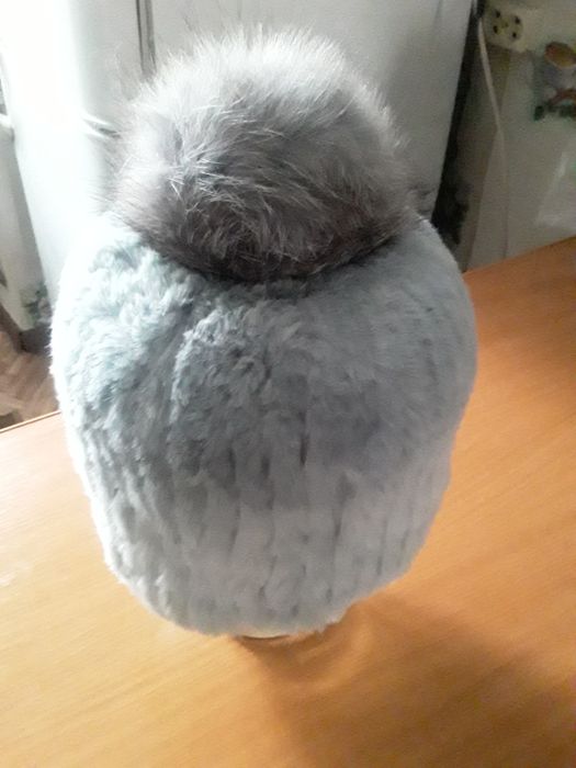 Продам Женские шапки