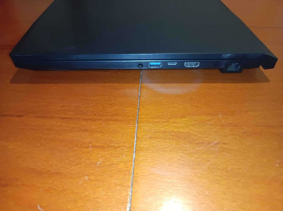 Геймърски лаптоп MSI Katana GF76 17.3" (i5 / RTX 3050 / 8GB / 512GB)