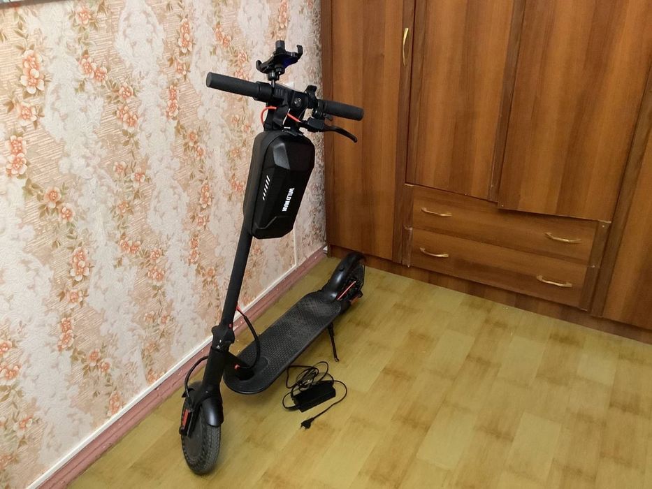 Продам электросамокат