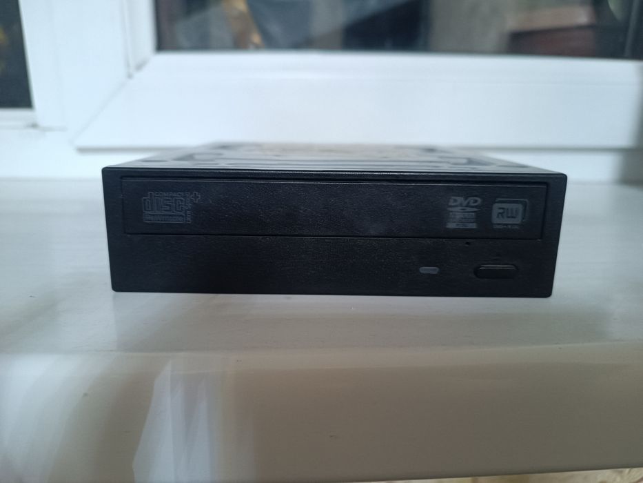 Дисковод сотилдаи