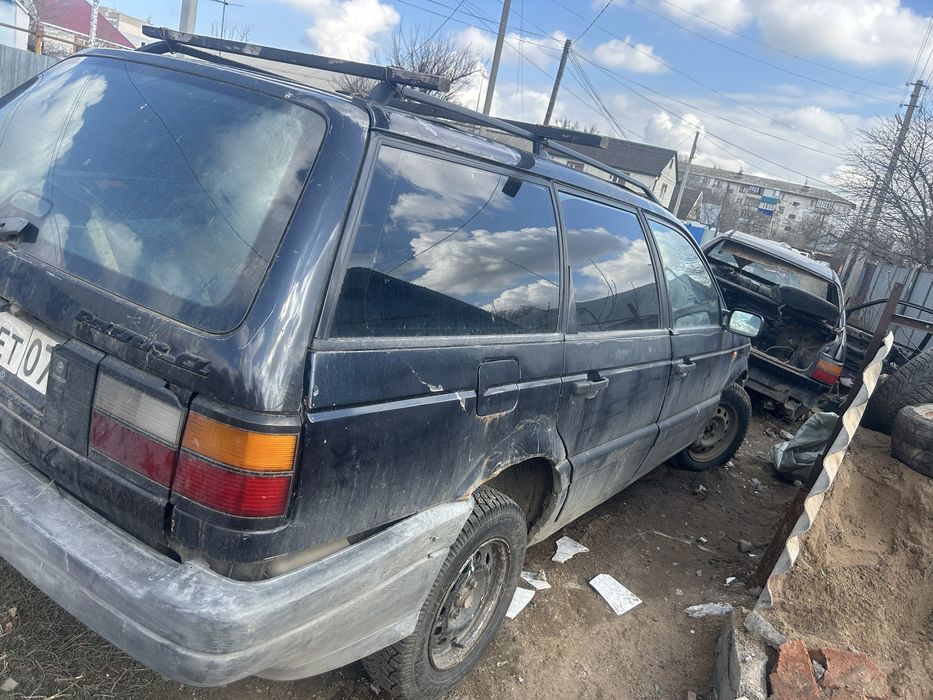 Продам пасат Б3 старый