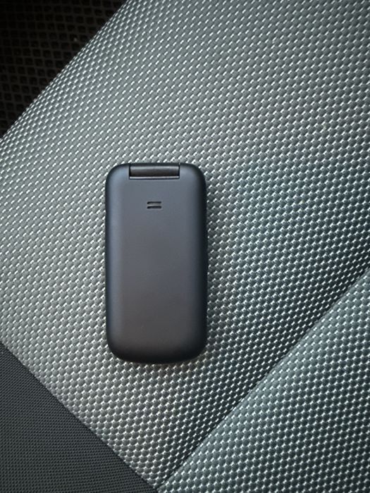 Срочьно продаю телефон отличном состояние 100%