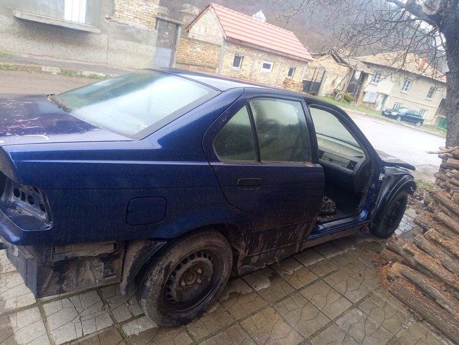 Продава се Bmw e36