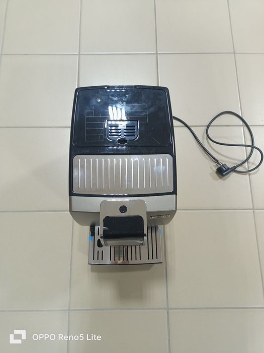 Кофемашина Delonghi новый