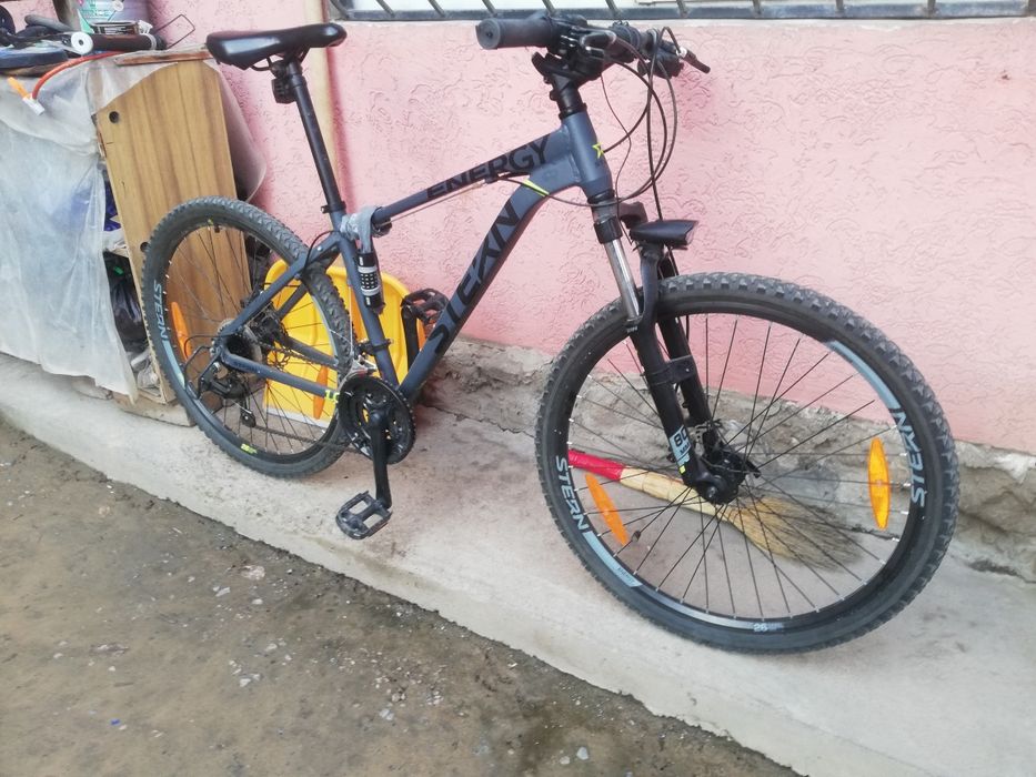 Велосипед фирменный стерн новый