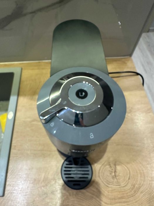 Капсулна кафемашина Nespresso Vertuo Next