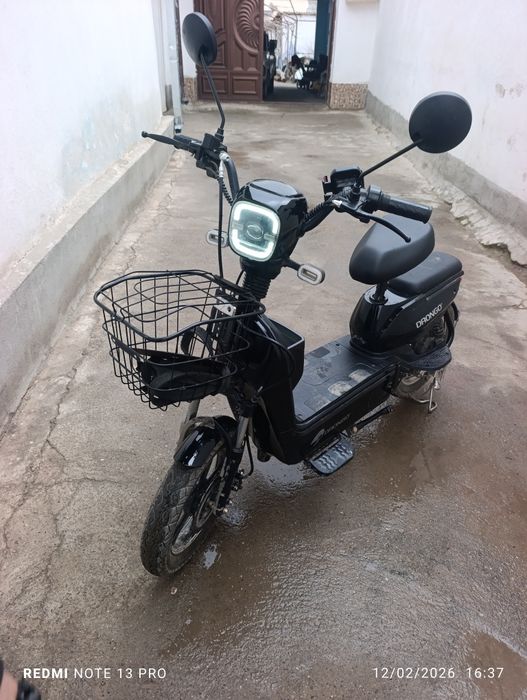 Skuter sotiladi yangi dek