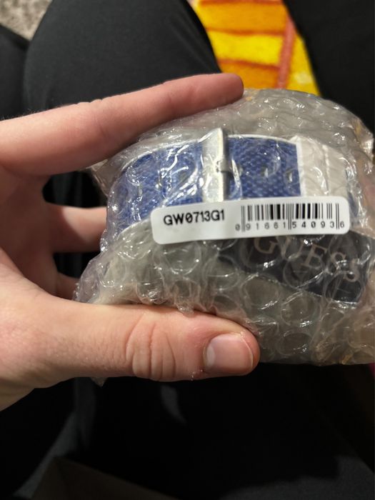 Чисто нов часовник Guess