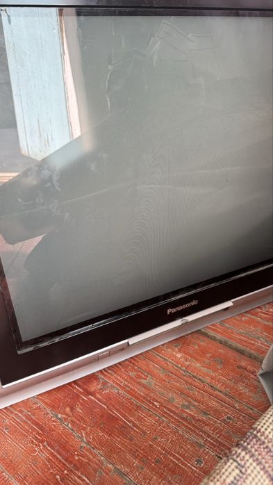 Телевизор Panasonic 64 диагональ