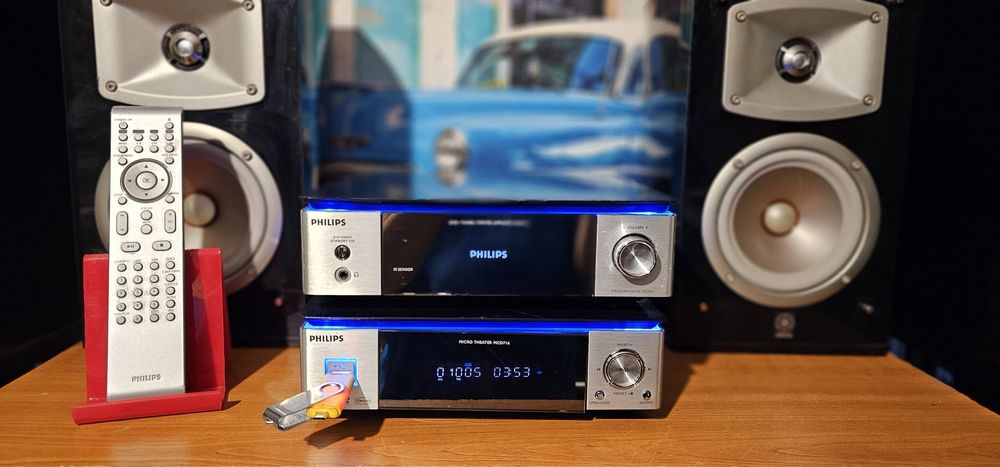 Muzica la cd dvd mp3 amplificator Philips MCD 716 cu radio si USB