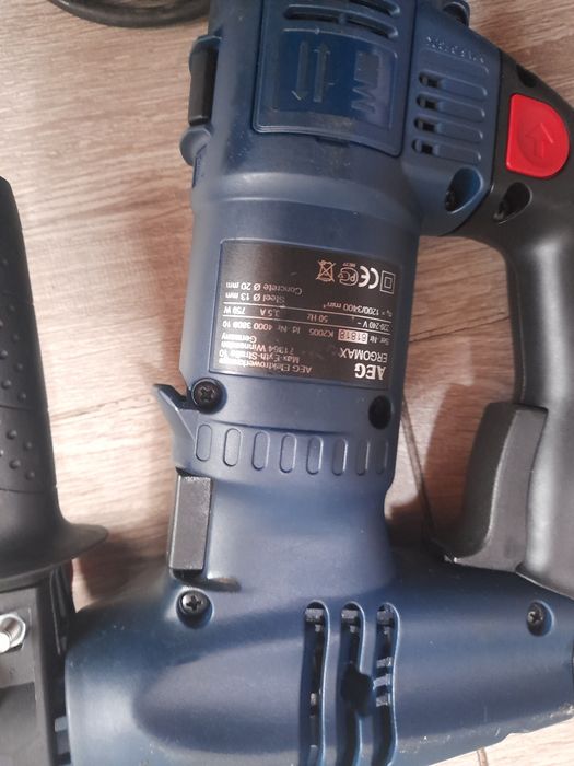 Bormasina electrica AEG Ergomax 750W,