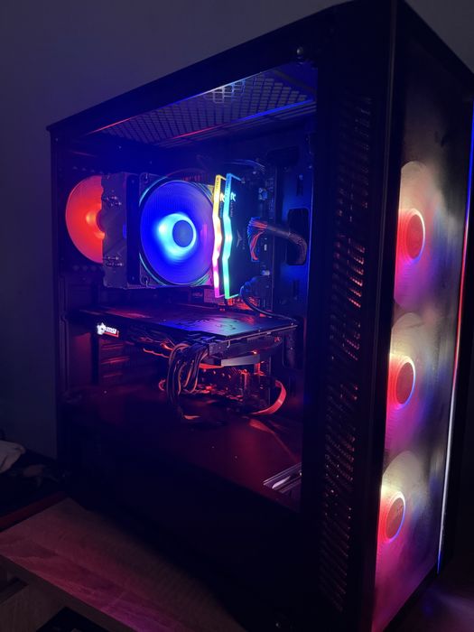 Уникален! Геймърски компютър Ryzen 7 3700X / GTX 1070 Ti / 16GB RAM