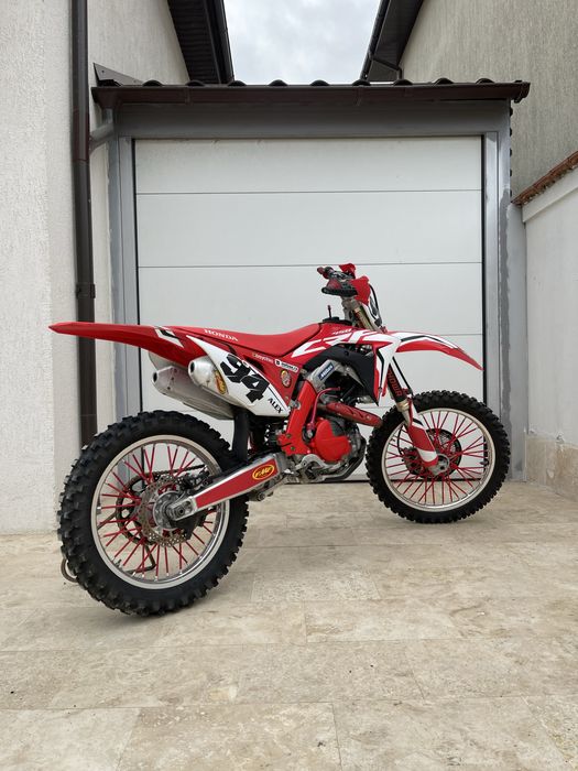 Vand sau schimb Honda crf 450 R