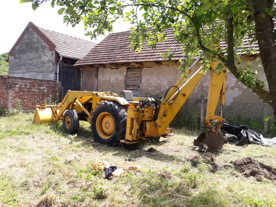 Budo excavator Massey Ferguson