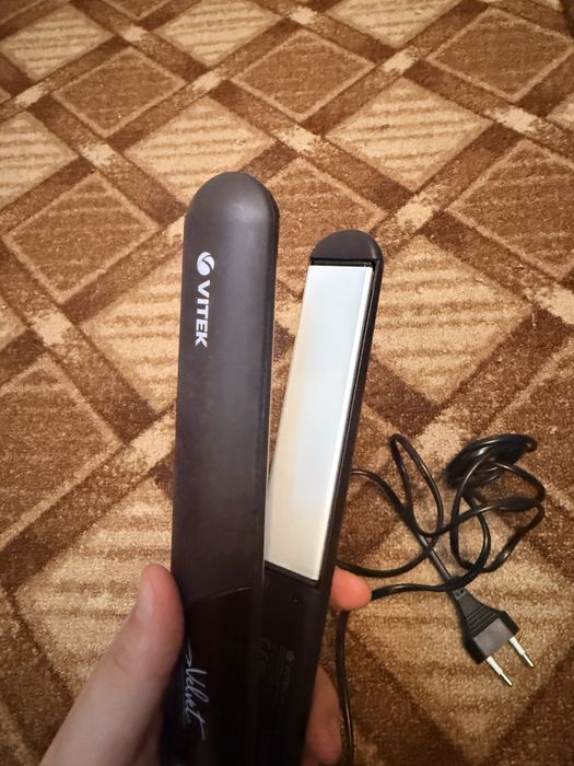 Выпрямитель для волос