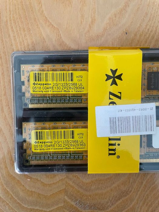 kit ram ddr3 2x2 GB 1333MHz (Zeppelin) si 2x4 GB 1600MHz (Micron)