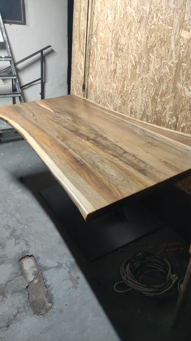 Трапезна маса  от масив различни видове