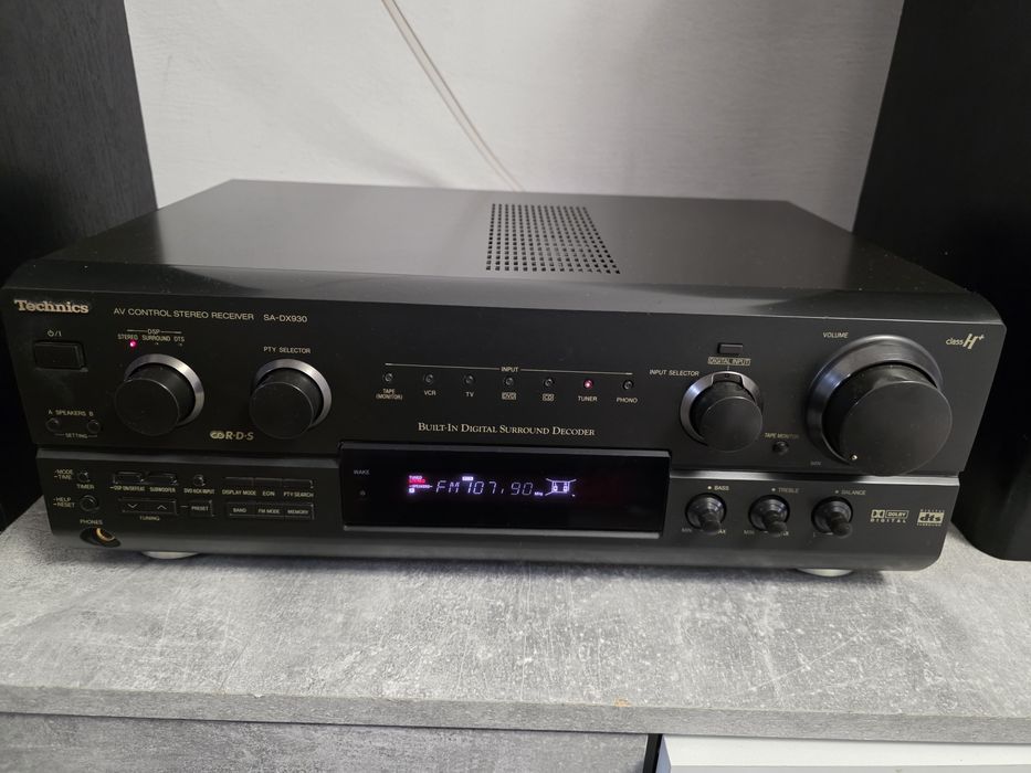 Amplituner 5.1 Technics SA-DX 930 ,100w/canal  în stare foarte bună