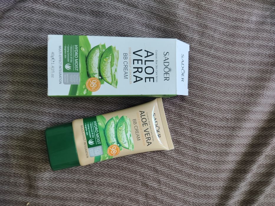 Отдам тональный крем