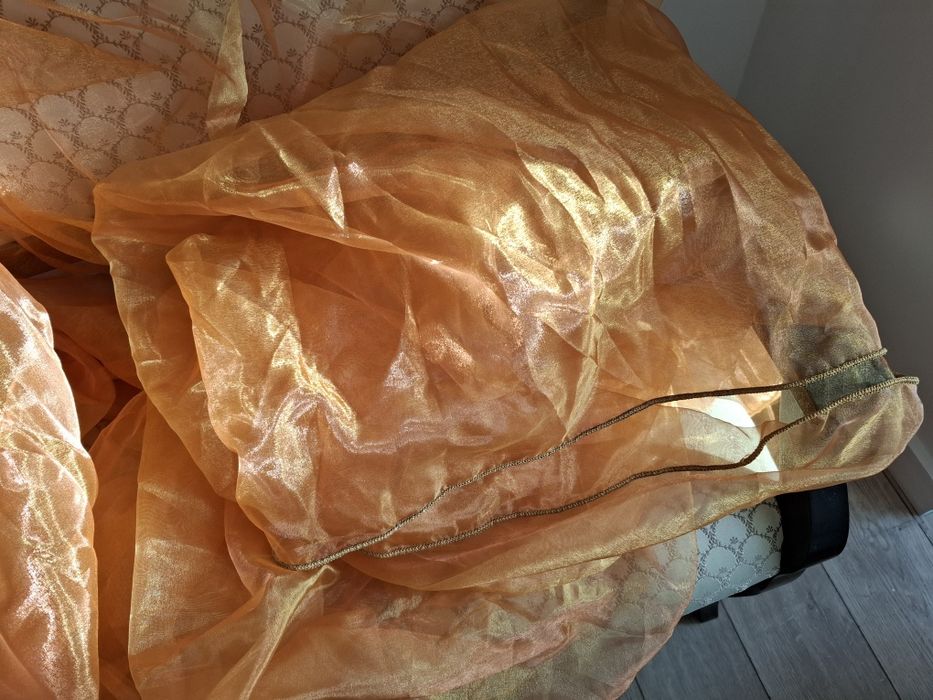 Тюль кирпичного цвета