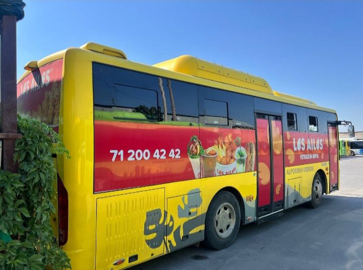 Автобуснинг борт кисмида реклама/Внутренняя и наружная реклама/Ташки