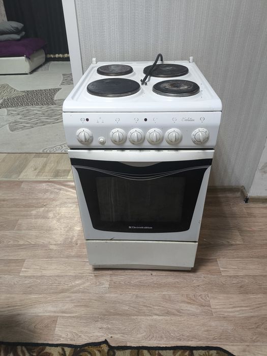 Продам электроплиту