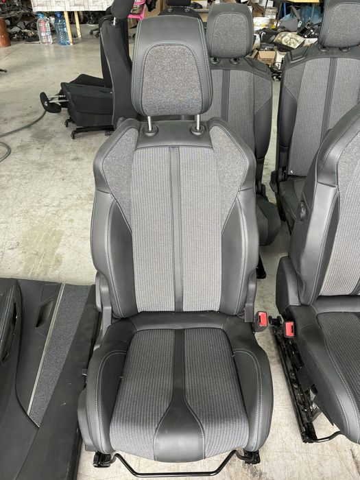 седалки/салон за Пежо/peugeot 5008