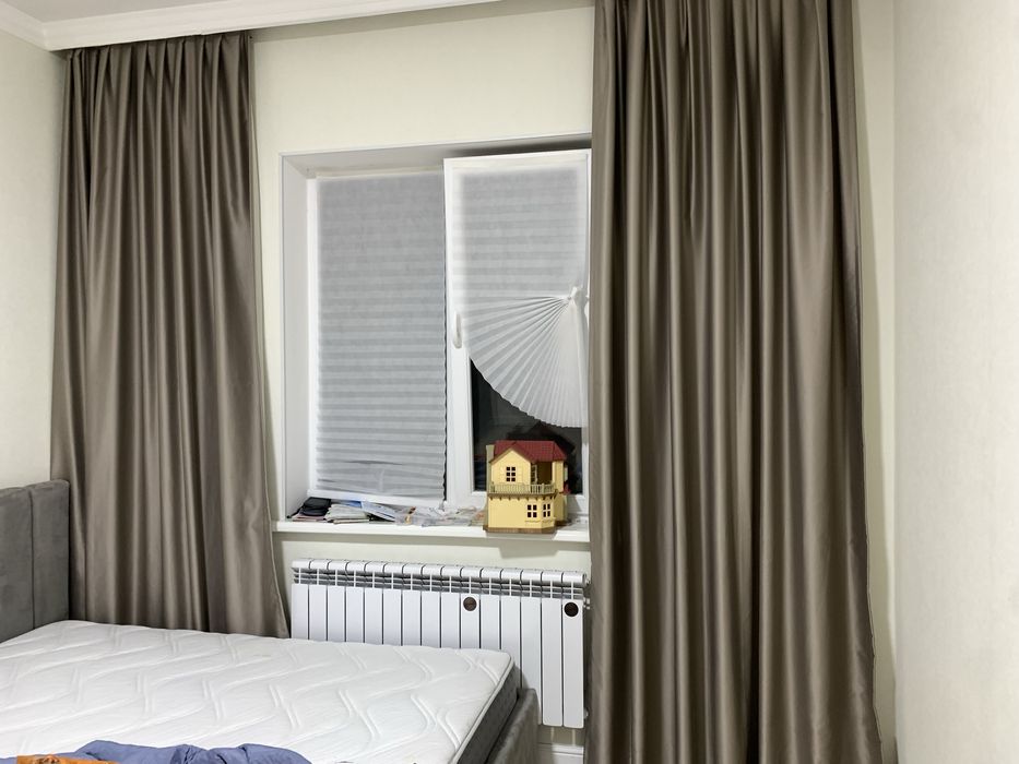 Блэкаут шторы и белый тюль перде