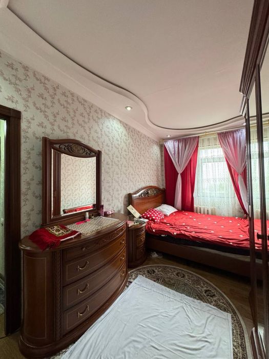 Себзор Продаётса 3/3/9 Нбу банк 76кв.м
