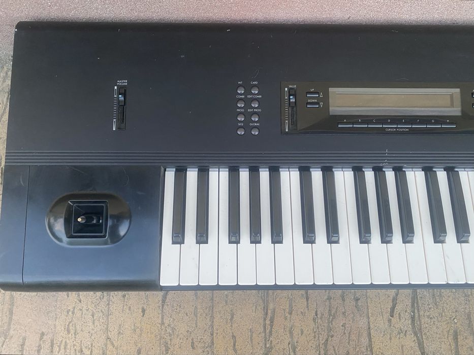 Synth M1 . Synth M1.