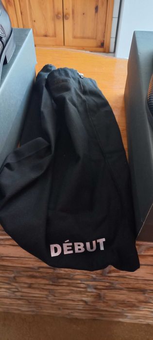 Нови обувки  носени един два пъти единия чифт са нови