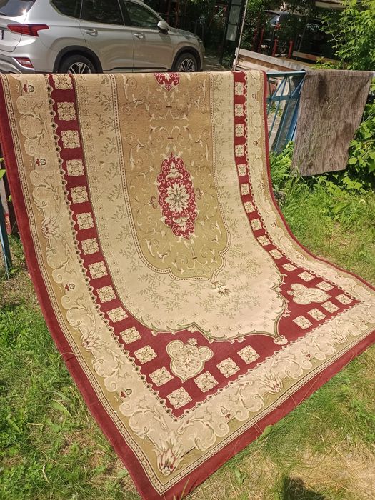 Продам ковёр - самолёт, турецкое качество,размер 2*4 метра