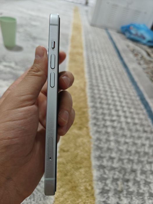 Iphone 15 128gb.