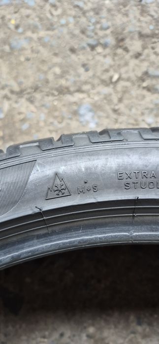 2 anvelope iarna Pirelli 295/30/22,dot 2021.Pretul este pe bucata.