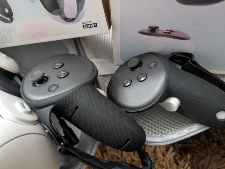 Meta Quest 3 cu BoboVR S3 Pro, AMVR Grips, Carry Case