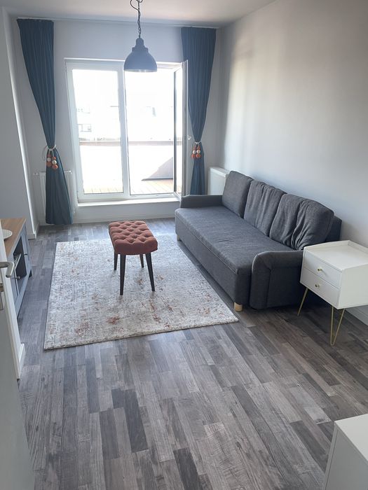 De închiriat- Apartament 2 camere tip studio