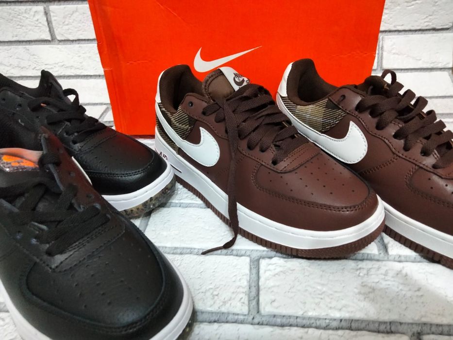 Продам новые кроссовки Nike