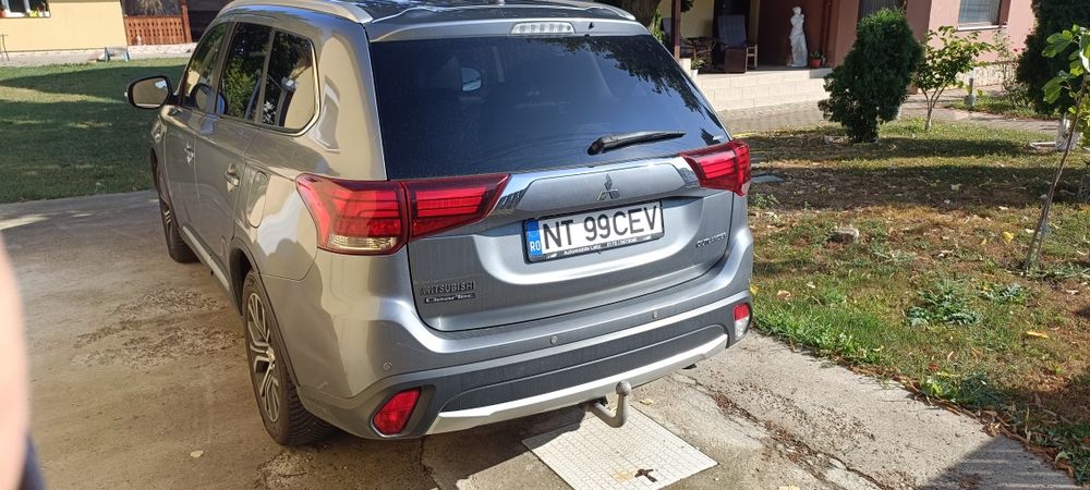 Mitsubishi outlander 3 2016 4x4 euro 6 7 locuri
