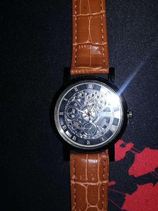 Мъжки часовник прозрачен циферблат