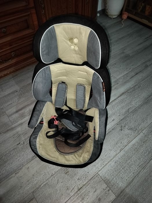 Продам коляски , автокресло,бесык,ходунки .