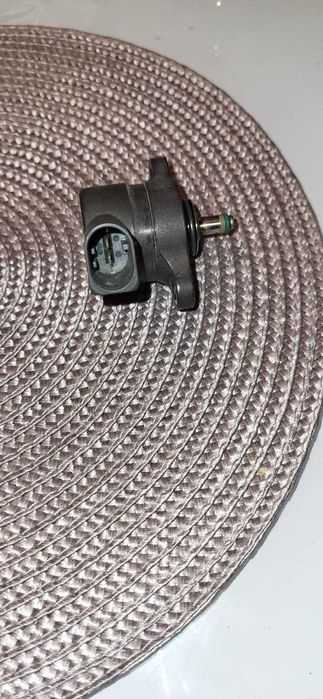 Regulator presiune rampa injectoare Mercedes 2.2 CDI cod A6110780149