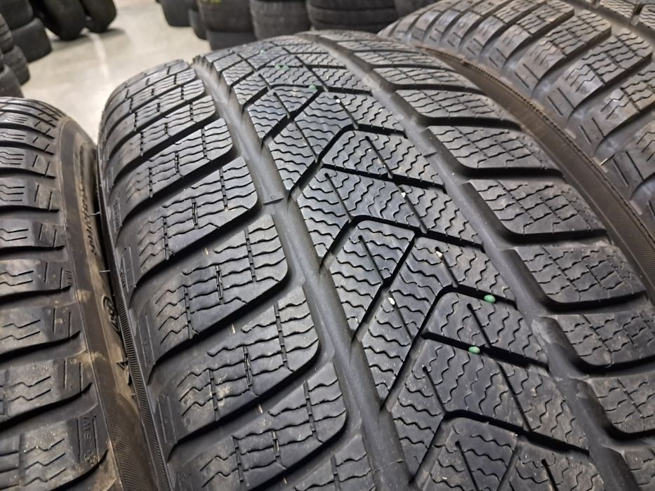 Anvelope second iarna 245 50 R19 Pirelli * rft 7.6mm 2023/2024