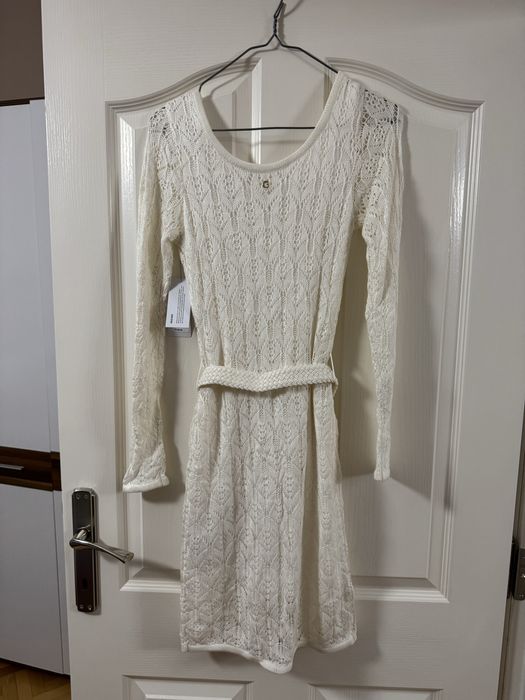 Нова рокля Guess