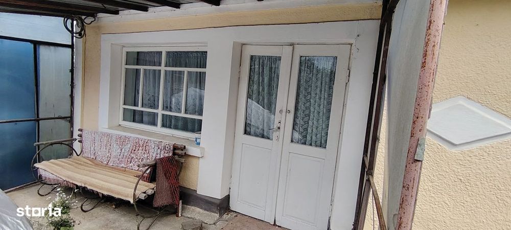 Casa locuibila in oras cu 1000mp teren