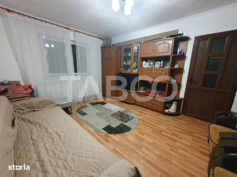 Apartament semidecomandat 2 camere parter 45 mpu Zona Tudor — fotografia 1