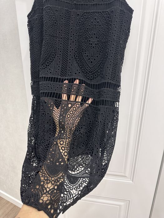 Продаю платье Mango