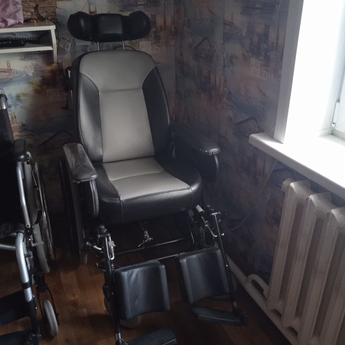 Продам инвалидные коляски
